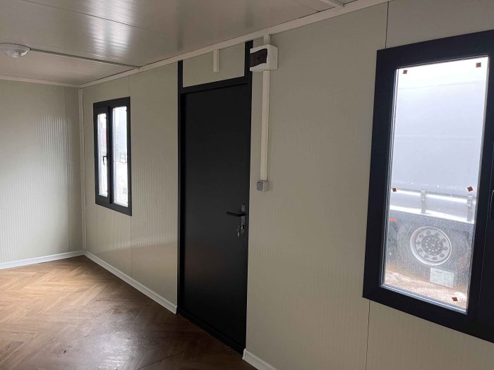 Kaufen 20-Fuß-Bürocontainer RAL 7016 Kaufen 20-Fuß-Bürocontainer RAL 7016